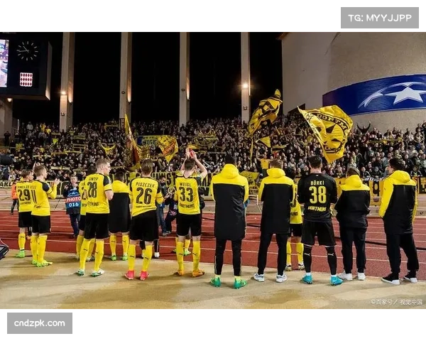 奥格斯堡备战多特蒙德，主教练强调主动进攻，达门锁定首发位置